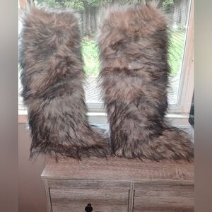 Faux Fur Tall Furry Boots In Gray And White